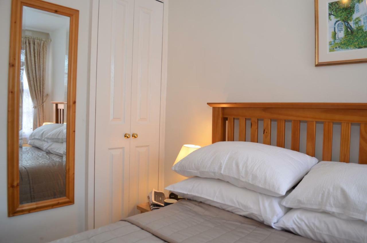 Crown Cottage Рай Екстериор снимка