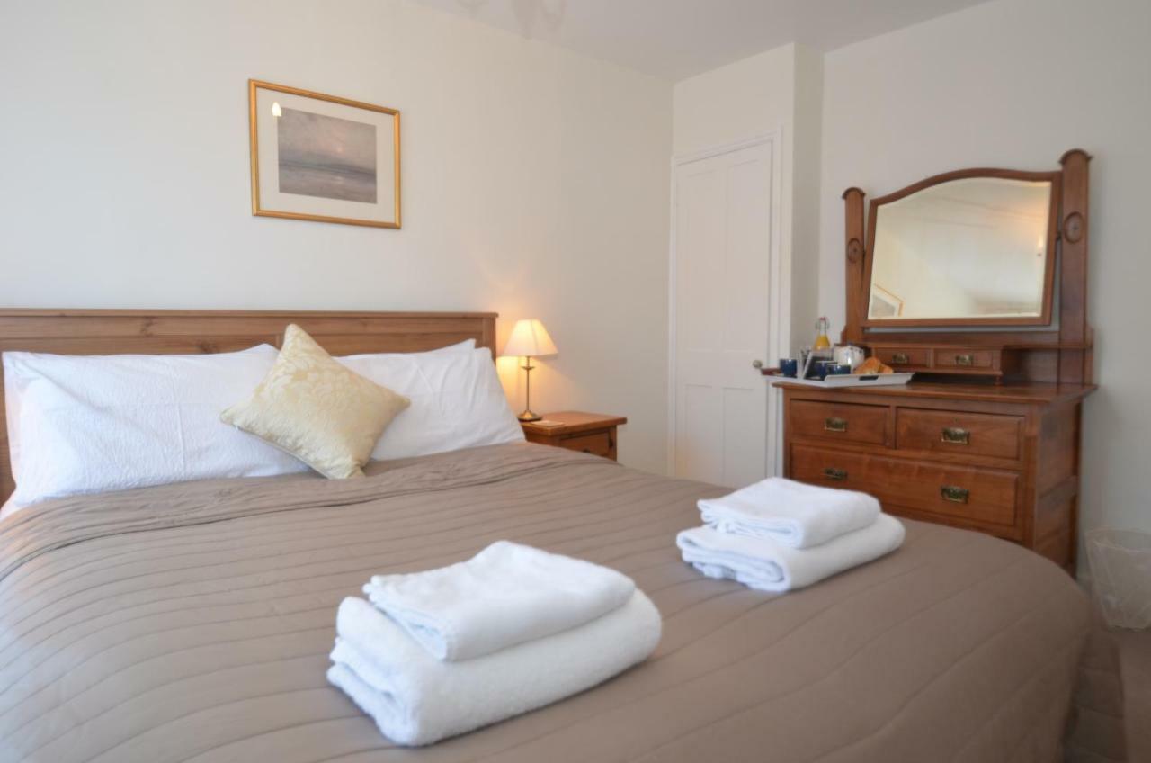 Crown Cottage Рай Екстериор снимка