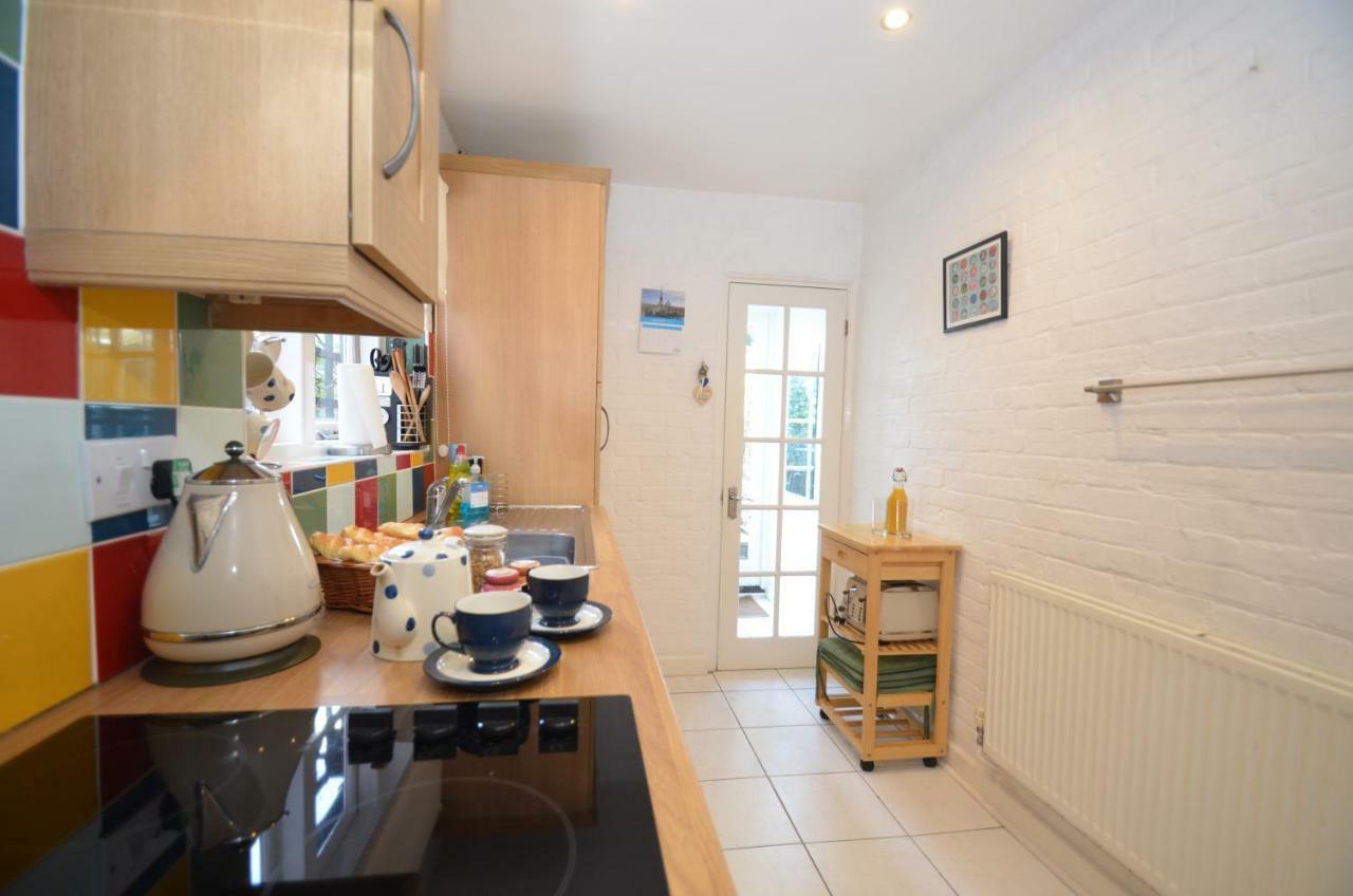 Crown Cottage Рай Екстериор снимка